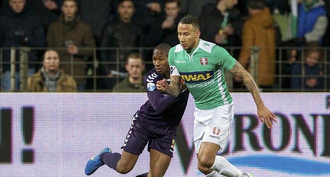 员依然展现 员依然展现