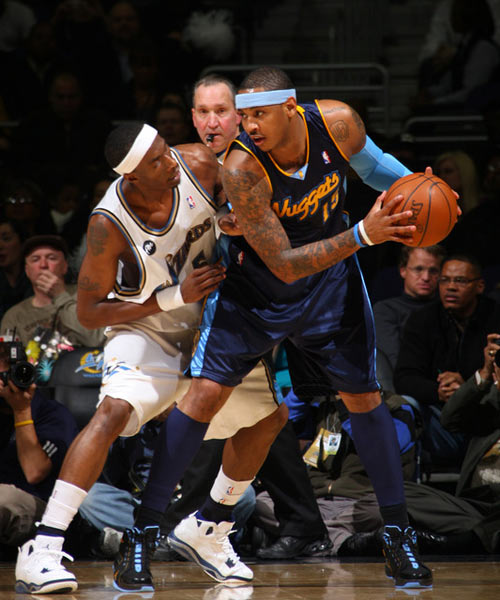 对方控卫在 对方控卫在