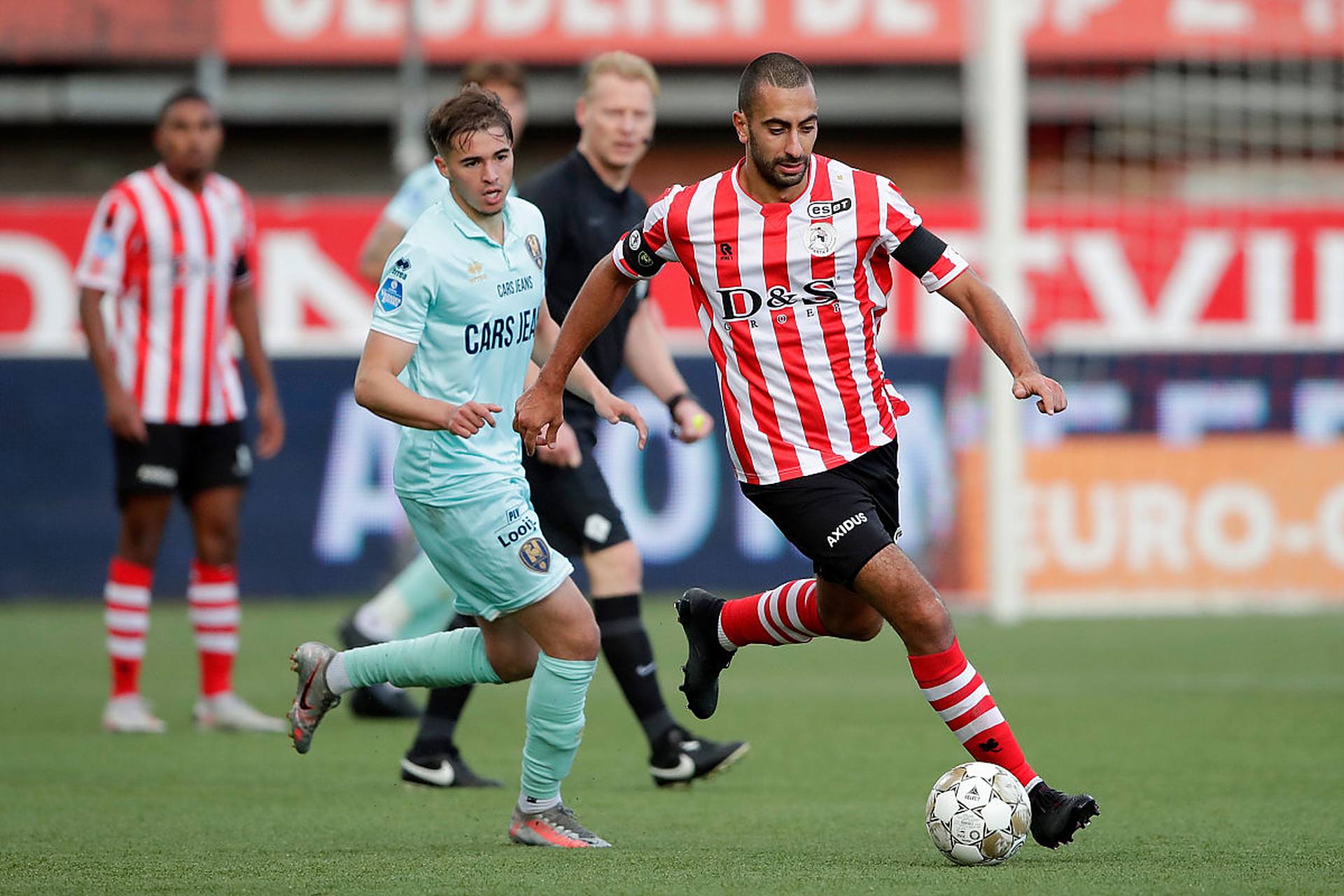 的未来将陷 的未来将陷